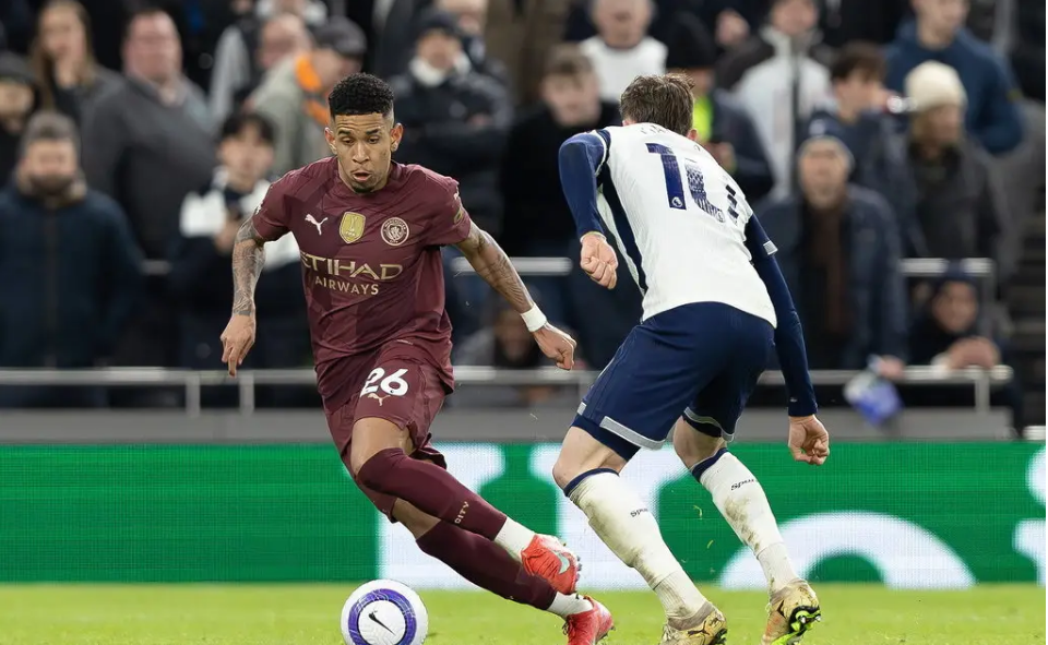 包含哈兰德在美国队比赛中关键助攻，势不可挡引发热议！的词条