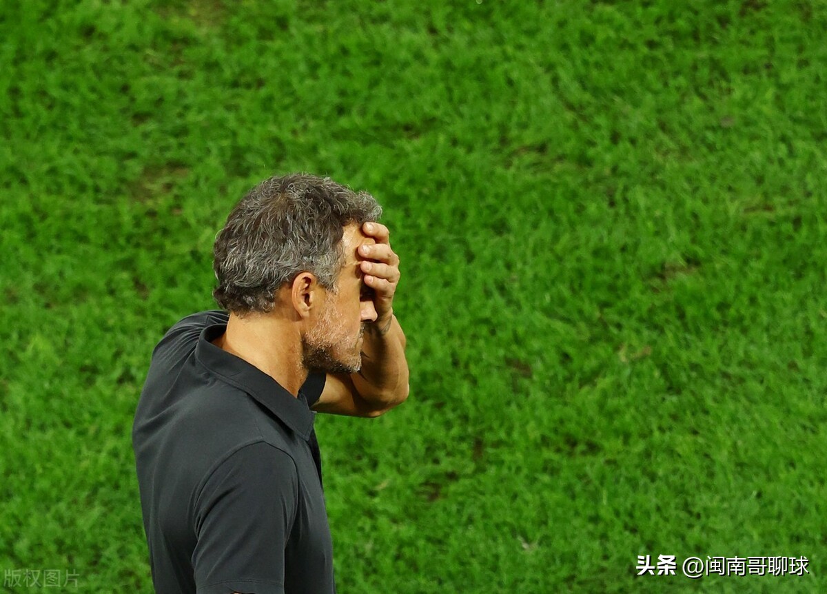 关于今晨荷甲焦点战,塞维利亚遗憾出局,信心回归,团队化学反应显著的信息 关于今晨荷甲焦点战,塞维利亚遗憾出局,信心回归,团队化学反应显著的信息